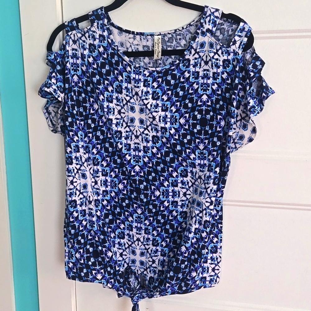 Perseption blue white black open cold shoulder style w tie in front sz large